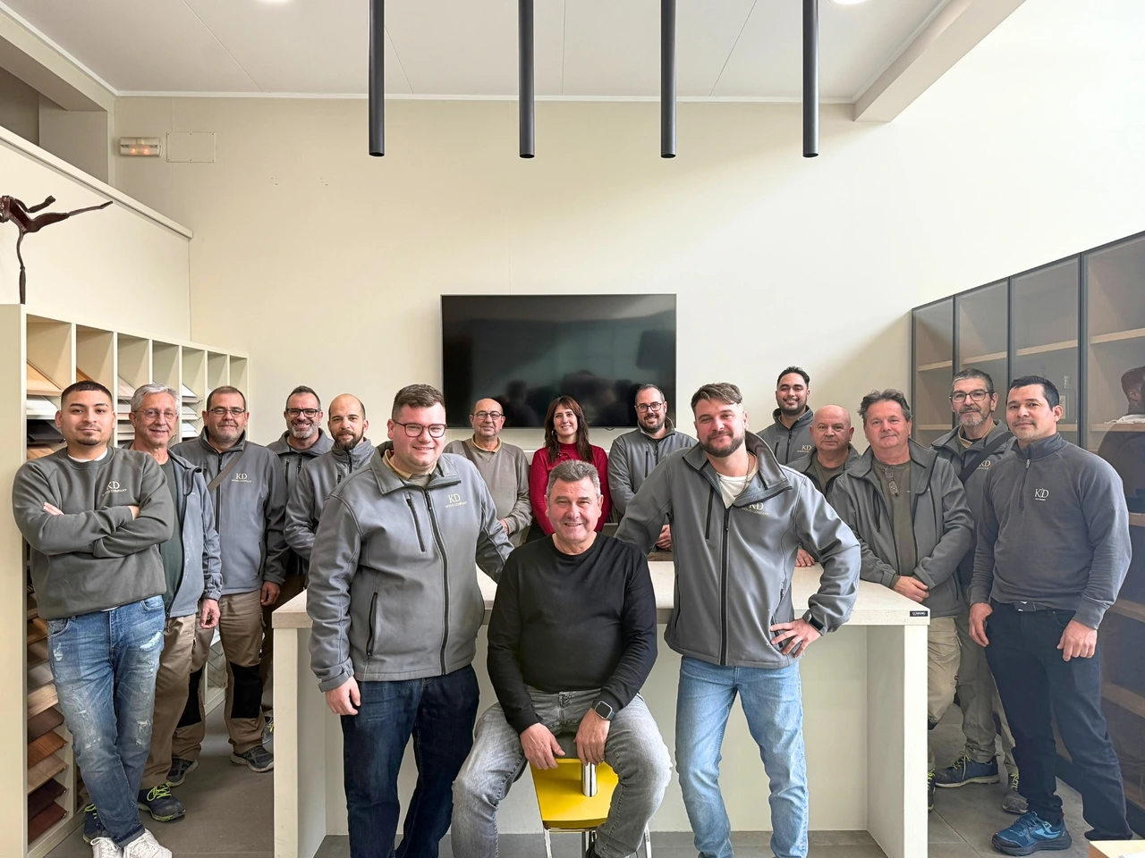 Foto de equipo de KD Wood